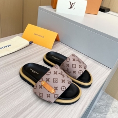 Louis Vuitton Slippers